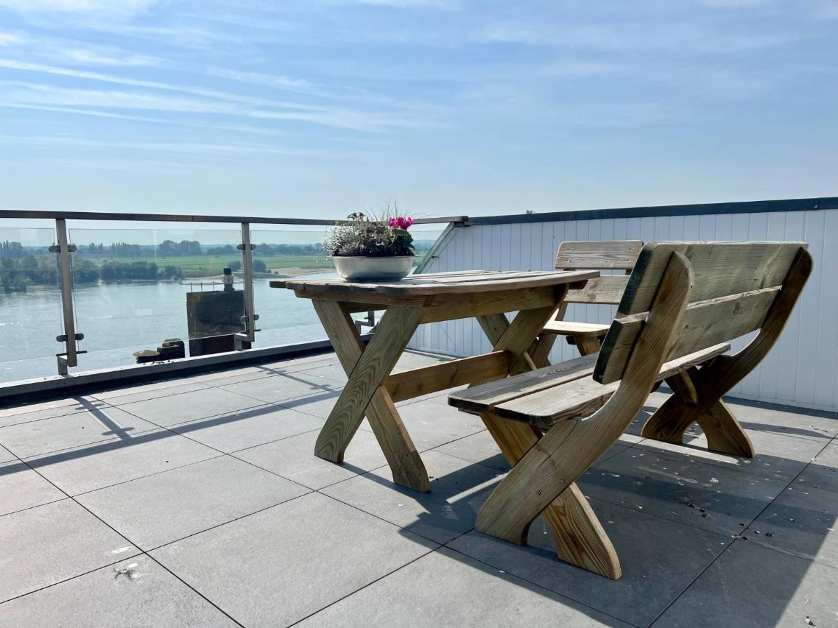 Panorama - Exklusives Apartment An Der Promenade Mit Dachterrasse & Rheinblick 艾默里奇 外观 照片